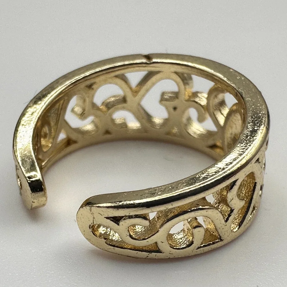 Vintage 90s Gold Tone Filigree Band‎ Ring Retro Women's Classic Fashion Jewelry